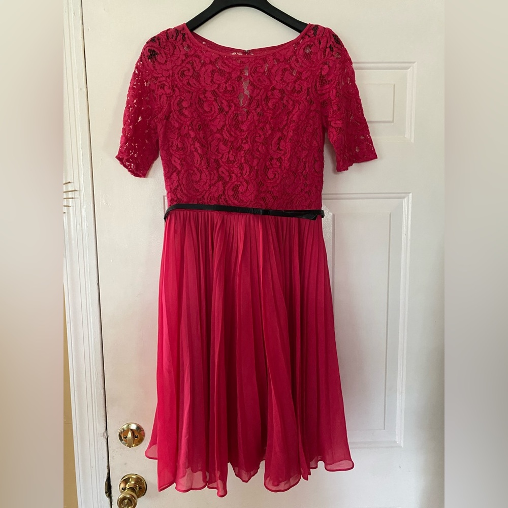 Adrianna Papell Pink Chiffon Pleated Belted Cocktail Dress Size8. Wore once